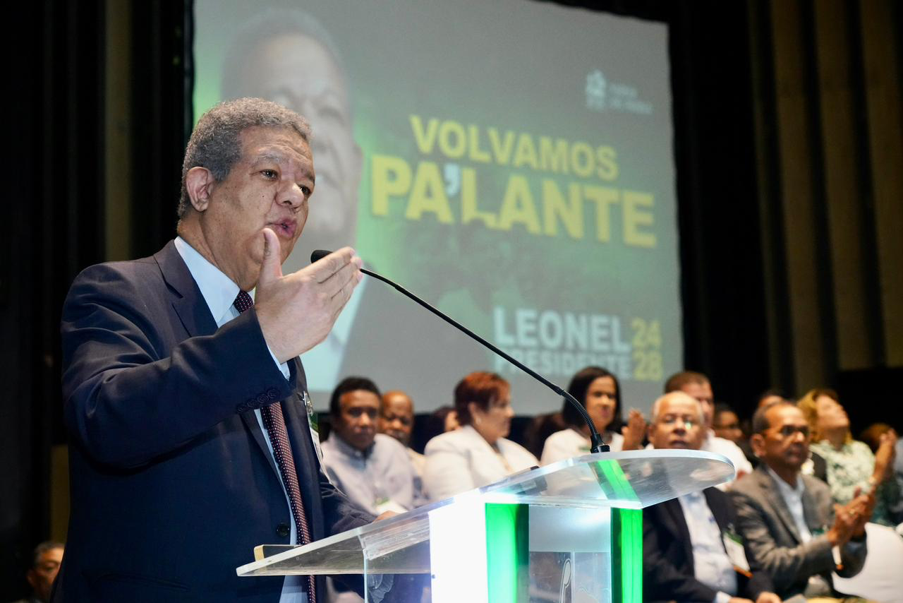 Leonel Fernández asegura que en la FP todos serán parte de las próximas victorias